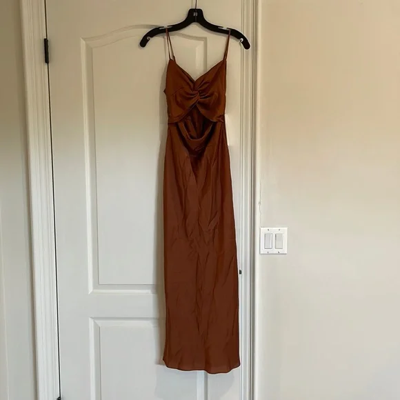shona joy luxe twist front sleeveless midi dress Shona Joy Mocha Brown Luxe Twist Front Sleeveless Midi Dress worn by Jennifer Williams as seen in Basketball Wives (S11E21)